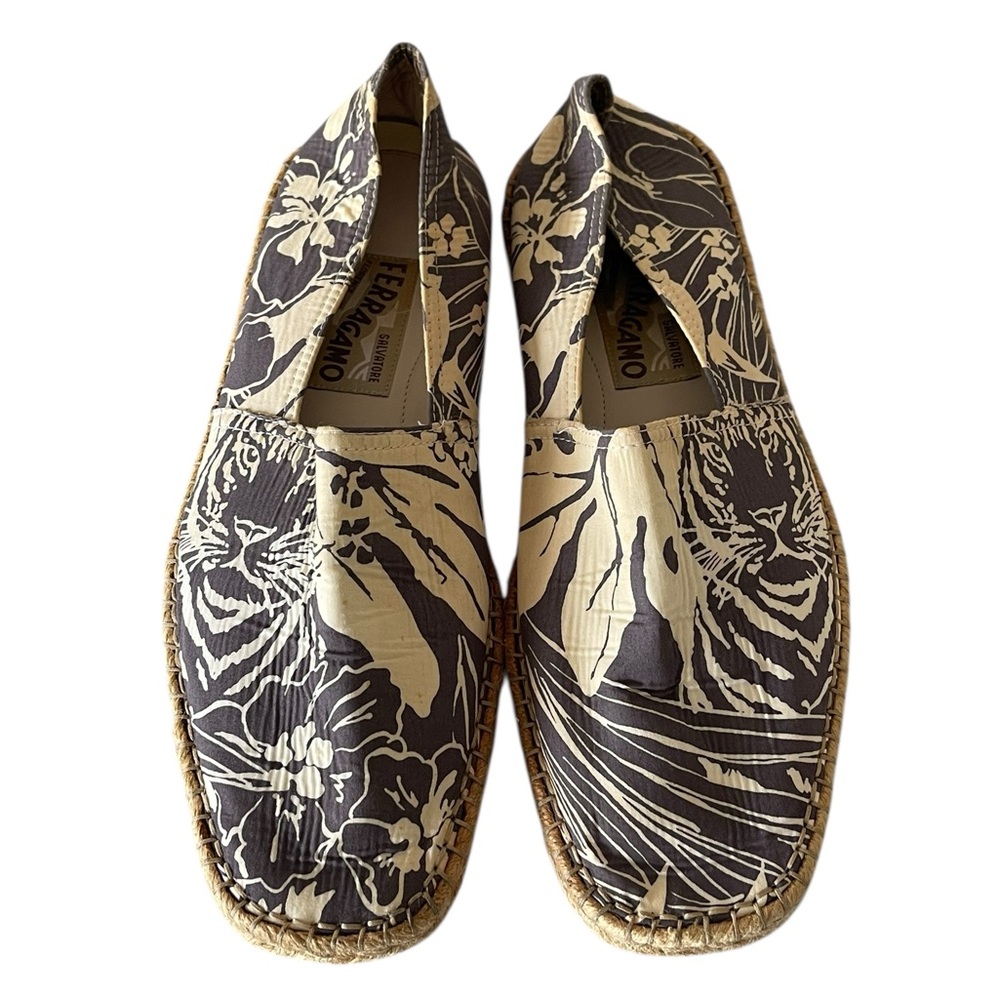 Salvatore Ferragamo Floral Black and Cream Espadrilles Size:9